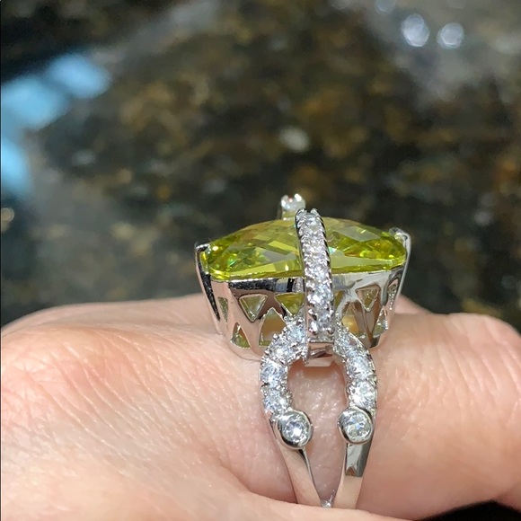 Jewels by Park Lane Ring size 8 - Picture 4 of 10